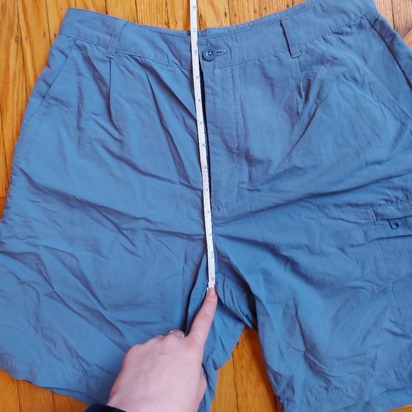 Perfect hiking shorts - Picture 3 of 6